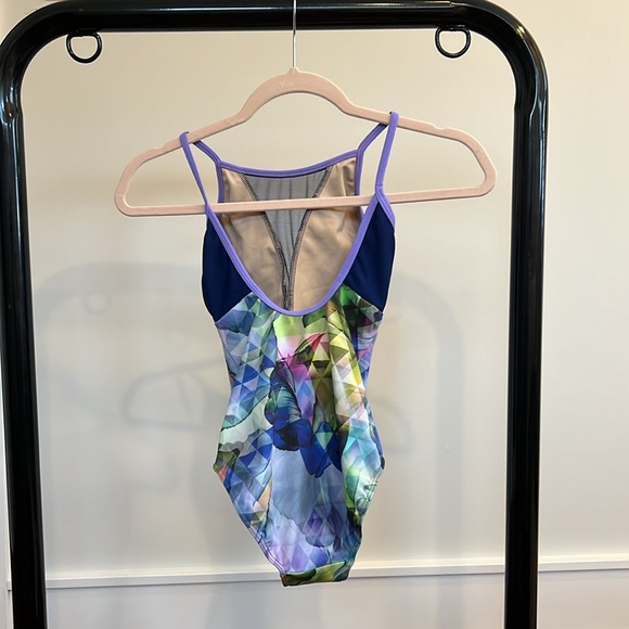 Elevé girl’s leotard size L. Multicolor design. Pristine condition. - Picture 5 of 8